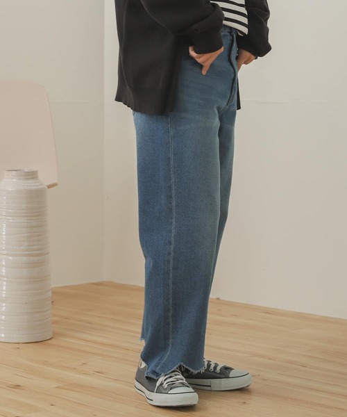SENSE OF PLACE by URBAN RESEARCH（センスオブプレイスバイアーバンリサーチ）の「『セットアップ対応』ダメージデニムクロップドパンツ（デニムパンツ・メンズ・ブラック/インディゴブルー・MEDIUM/LARGE）」の5枚目の写真