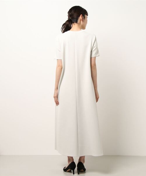 STUNNING LURE（スタニングルアー）の「ダンボールTドレス（ワンピース・レディース・ライトベージュ/ブラック・1/0/2）」の4枚目の写真