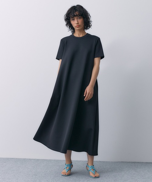 STUNNING LURE（スタニングルアー）の「ダンボールTドレス（ワンピース・レディース・ライトベージュ/ブラック・1/0/2）」の2枚目の写真