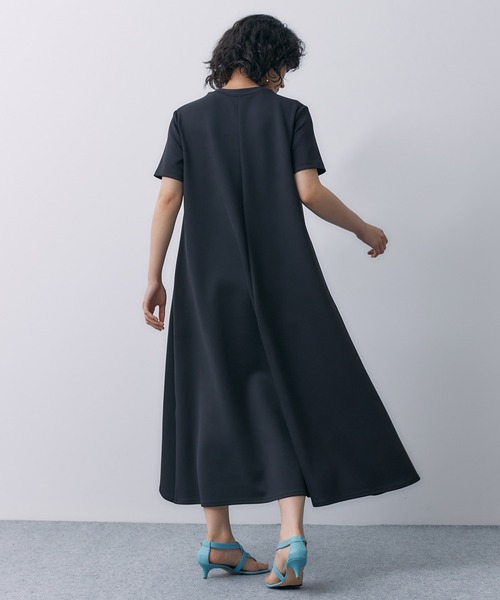 STUNNING LURE（スタニングルアー）の「ダンボールTドレス（ワンピース・レディース・ライトベージュ/ブラック・1/0/2）」の12枚目の写真