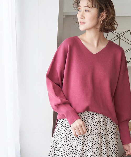 ROPE' PICNIC(ロペピクニック)の「マシュマロニットVネックプルオーバー(ニット/セーター・レディース・ブラック/サックスブルー/ベージュ系その他/ピンク系その他・38)」の4枚目の写真