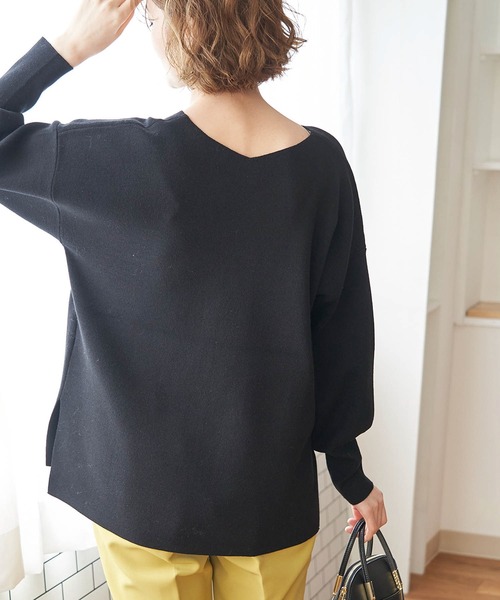 ROPE' PICNIC(ロペピクニック)の「マシュマロニットVネックプルオーバー(ニット/セーター・レディース・ブラック/サックスブルー/ベージュ系その他/ピンク系その他・38)」の2枚目の写真