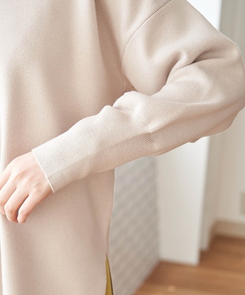 ROPE' PICNIC(ロペピクニック)の「マシュマロニットVネックプルオーバー(ニット/セーター・レディース・ブラック/サックスブルー/ベージュ系その他/ピンク系その他・38)」の17枚目の写真