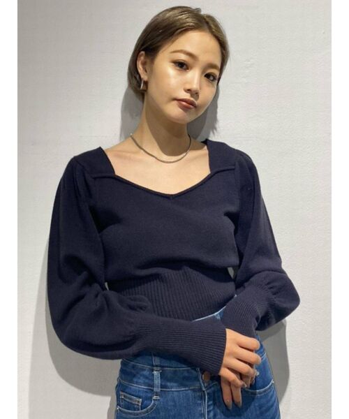 EMODA(エモダ)の「コンパクトパフニット(ニット/セーター・レディース・ブラック/ネイビー/グリーン/アイボリー・FREE)」の4枚目の写真