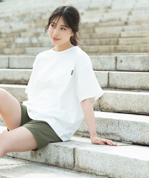 OUTDOOR PRODUCTS(アウトドアプロダクツ)の「【OUTDOOR PRODUCTS/アウトドアプロダクツ】触れるとヒンヤリする接触冷感UVカットTシャツ(Tシャツ/カットソー・レディース・ホワイト/ベージュ/カーキ/ブルー系その他・FREE)」の2枚目の写真