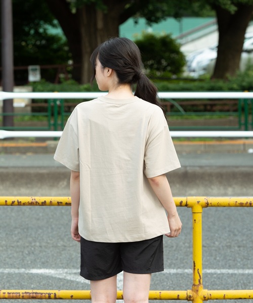 OUTDOOR PRODUCTS(アウトドアプロダクツ)の「【OUTDOOR PRODUCTS/アウトドアプロダクツ】触れるとヒンヤリする接触冷感UVカットTシャツ(Tシャツ/カットソー・レディース・ホワイト/ベージュ/カーキ/ブルー系その他・FREE)」の17枚目の写真