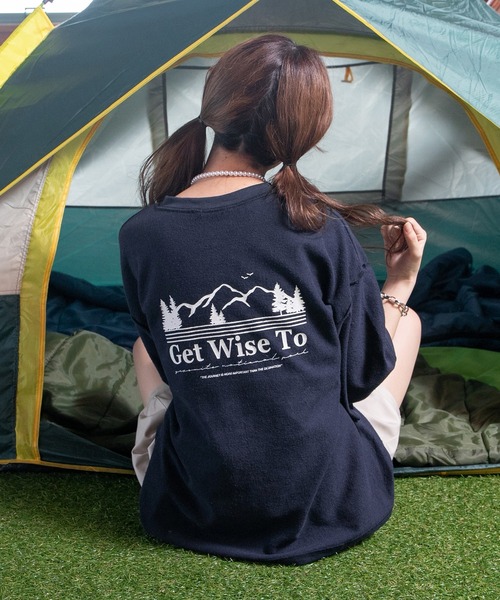 PairPair(ペアペア)の「バックマウンテンプリントTシャツ(ユニセックス)(Tシャツ/カットソー・レディース・スミクロ/オートミール/ネイビー・FREE)」の5枚目の写真