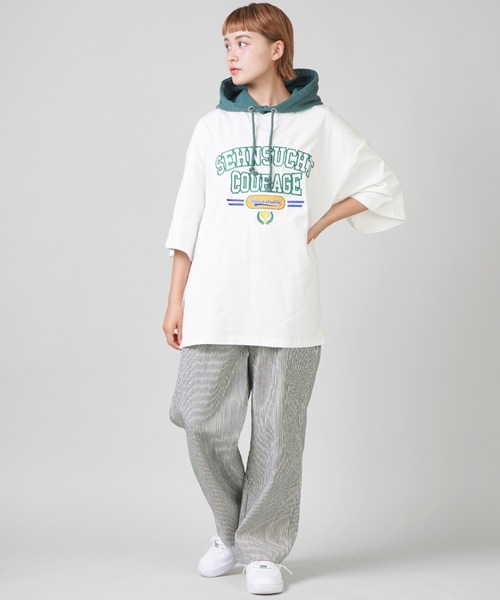 SPINNS（スピンズ）の「【ゆるシルエット】カレッジロゴ刺繍 半袖Tシャツ（Tシャツ/カットソー・レディース・ダークグリーン/ネイビー/オフホワイト/ブルー・ONESIZE）」の11枚目の写真