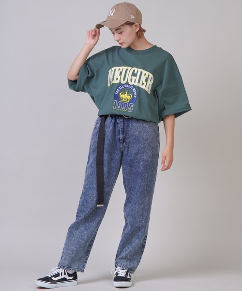 SPINNS（スピンズ）の「【ゆるシルエット】カレッジロゴ刺繍 半袖Tシャツ（Tシャツ/カットソー・レディース・ダークグリーン/ネイビー/オフホワイト/ブルー・ONESIZE）」の8枚目の写真