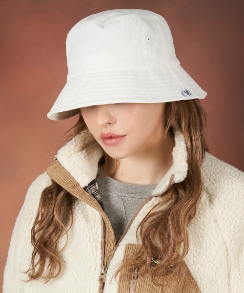 VARZAR(バザール)の「【VARZAR】HERRINGBONE LABEL BUCKET HAT / バザール ヘリンボーン ラベル バケットハット(ハット・レディース・ブラック/ホワイト/カーキ/ベージュ/ピンク/ネイビー・FREE)」の21枚目の写真