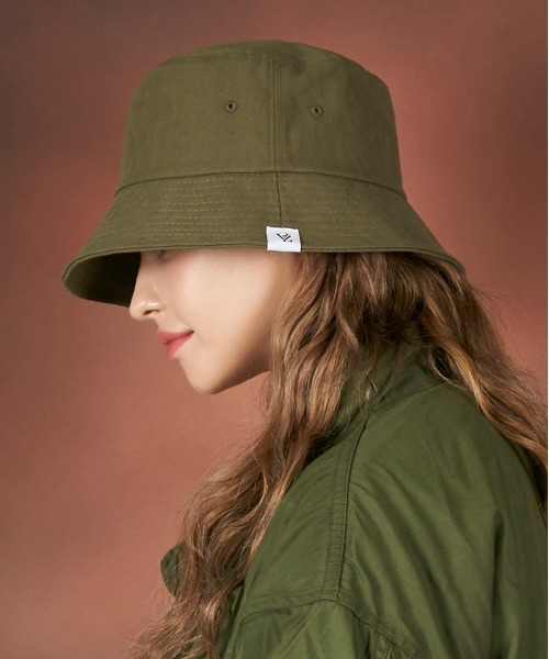 VARZAR(バザール)の「【VARZAR】HERRINGBONE LABEL BUCKET HAT / バザール ヘリンボーン ラベル バケットハット(ハット・レディース・ブラック/ホワイト/カーキ/ベージュ/ピンク/ネイビー・FREE)」の18枚目の写真
