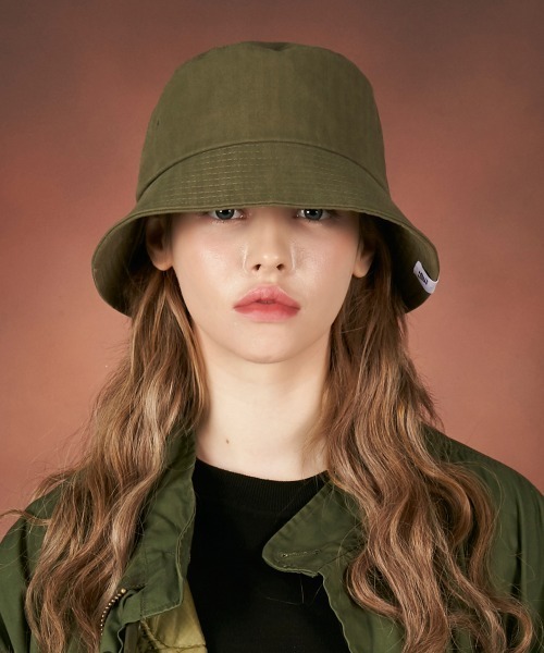 VARZAR(バザール)の「【VARZAR】HERRINGBONE LABEL BUCKET HAT / バザール ヘリンボーン ラベル バケットハット(ハット・レディース・ブラック/ホワイト/カーキ/ベージュ/ピンク/ネイビー・FREE)」の17枚目の写真