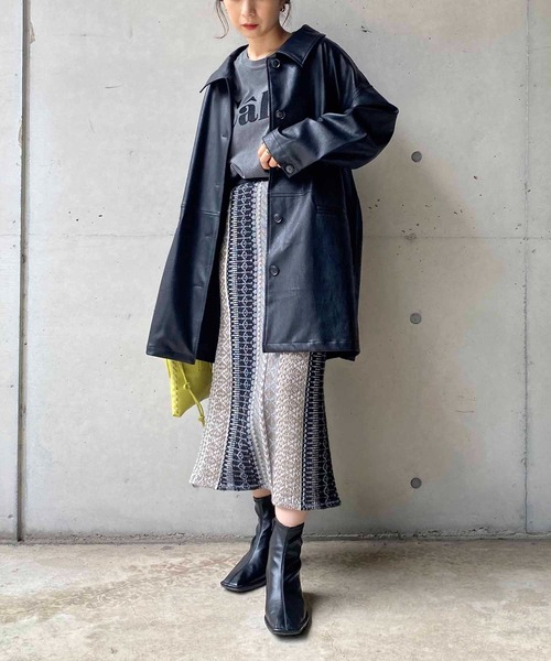 CAPRICIEUX LE'MAGE（カプリシューレマージュ）の「フェイクレザーカバーオール（カバーオール・レディース・ブラック/ライトベージュ・FREE）」の20枚目の写真