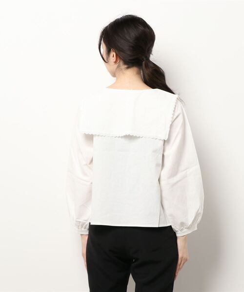 flower（フラワー）の「スクエアカラーブラウス（シャツ/ブラウス・レディース・ホワイト/ブラウン・FREE）」の9枚目の写真