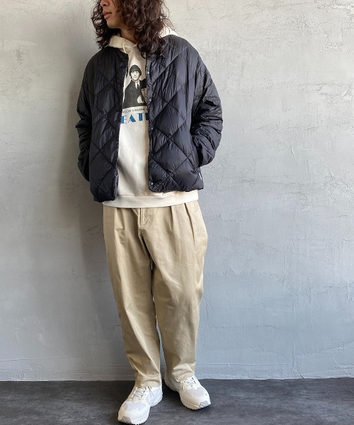 Vincent et Mireille（バンソンエミレイユ）の「[Vincent et Mireille/ヴァンソン エ ミレイユ] パッカブル ノーカラーライトダウンジャケット（ダウンジャケット/コート・レディース・ブラック/オリーブ・40/38）」の19枚目の写真