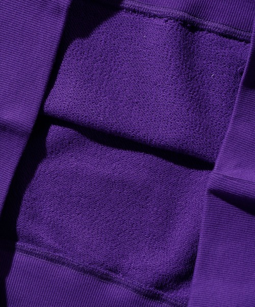 XLARGE（エクストララージ）の「LAKERS STANDARD LOGO CREWNECK SWEAT（スウェット・メンズ・ブラック/パープル・S/M/L/XL）」の9枚目の写真