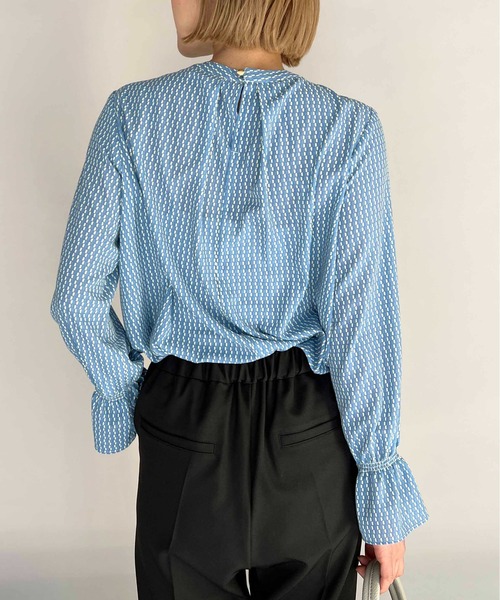 PICCIN(ピッチン)の「レトロプリントボウタイブラウス(シャツ/ブラウス・レディース・ベージュ/サックスブルー/ピンク・M)」の7枚目の写真