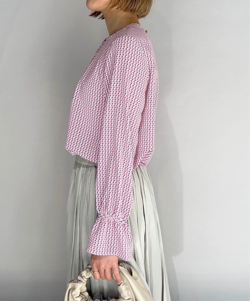 PICCIN(ピッチン)の「レトロプリントボウタイブラウス(シャツ/ブラウス・レディース・ベージュ/サックスブルー/ピンク・M)」の16枚目の写真