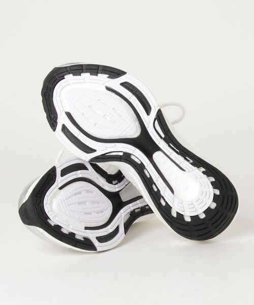 adidas by Stella McCartney(アディダスバイステラマッカートニー)の「【adidas by Stella McCartney】ウルトラブースト 22 / UltraBOOST 22(スニーカー・レディース・シルバー/ピンクベージュ・22.5cm/23.5cm/24.5cm/25.5cm/26.5cm/23.0cm/24.0cm/25.0cm/26.0cm/22.0cm)」の4枚目の写真