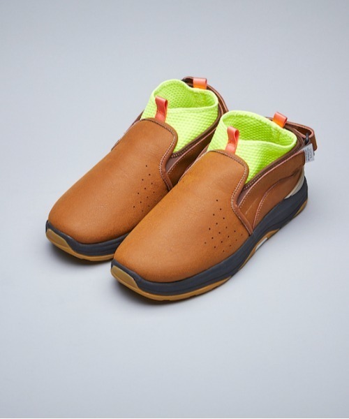 suicoke(スイコック)の「RAC-AN(スニーカー・メンズ・ブラウン・7/5)」の2枚目の写真