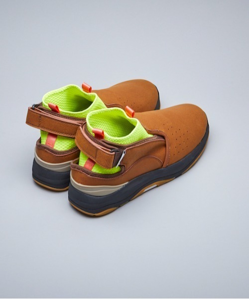 suicoke(スイコック)の「RAC-AN(スニーカー・メンズ・ブラウン・7/5)」の4枚目の写真