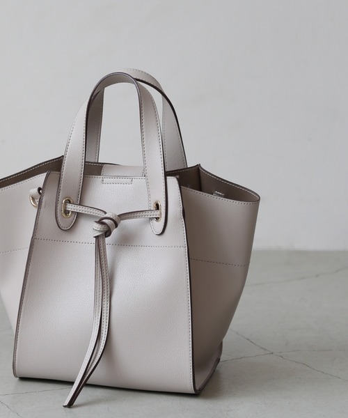 frames RAY CASSIN（フレームスレイカズン）の「WEB限定. 合皮2WAYバッグ（ハンドバッグ・レディース・ホワイト×グレー/グレイッシュベージュ/イエロー×グリーン/ベージュ/ベージュ系/ブラック・FREE）」の4枚目の写真