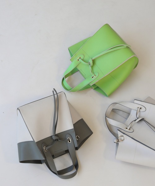 frames RAY CASSIN（フレームスレイカズン）の「WEB限定. 合皮2WAYバッグ（ハンドバッグ・レディース・ホワイト×グレー/グレイッシュベージュ/イエロー×グリーン/ベージュ/ベージュ系/ブラック・FREE）」の10枚目の写真