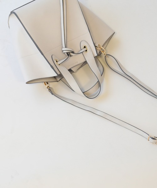 frames RAY CASSIN（フレームスレイカズン）の「WEB限定. 合皮2WAYバッグ（ハンドバッグ・レディース・ホワイト×グレー/グレイッシュベージュ/イエロー×グリーン/ベージュ/ベージュ系/ブラック・FREE）」の14枚目の写真