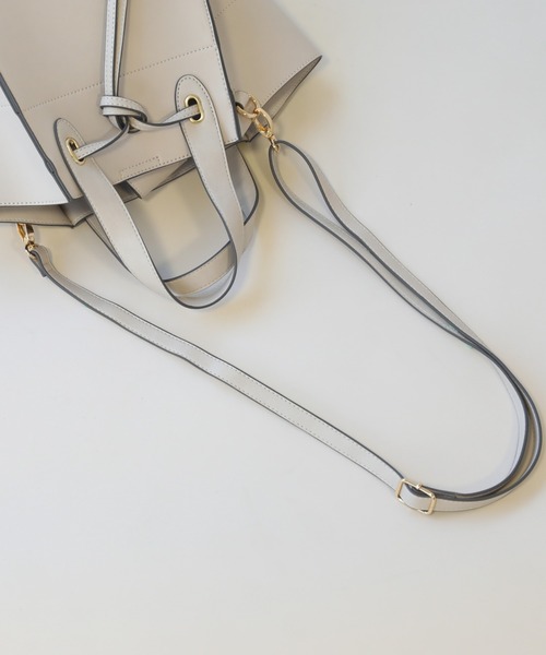 frames RAY CASSIN（フレームスレイカズン）の「WEB限定. 合皮2WAYバッグ（ハンドバッグ・レディース・ホワイト×グレー/グレイッシュベージュ/イエロー×グリーン/ベージュ/ベージュ系/ブラック・FREE）」の15枚目の写真