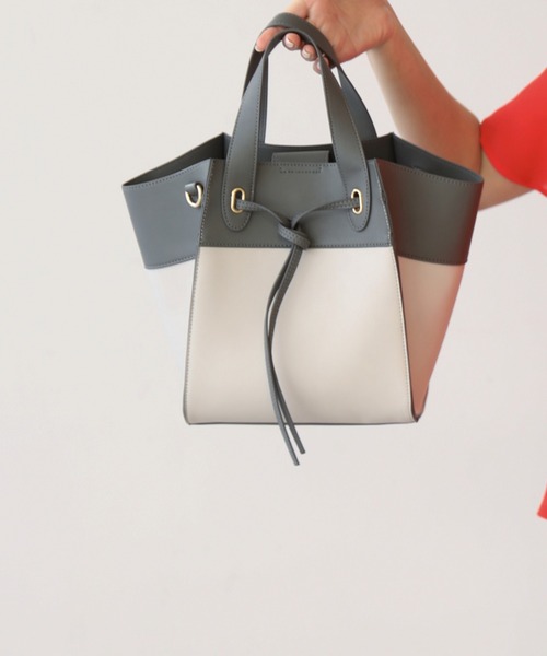 frames RAY CASSIN（フレームスレイカズン）の「WEB限定. 合皮2WAYバッグ（ハンドバッグ・レディース・ホワイト×グレー/グレイッシュベージュ/イエロー×グリーン/ベージュ/ベージュ系/ブラック・FREE）」の13枚目の写真