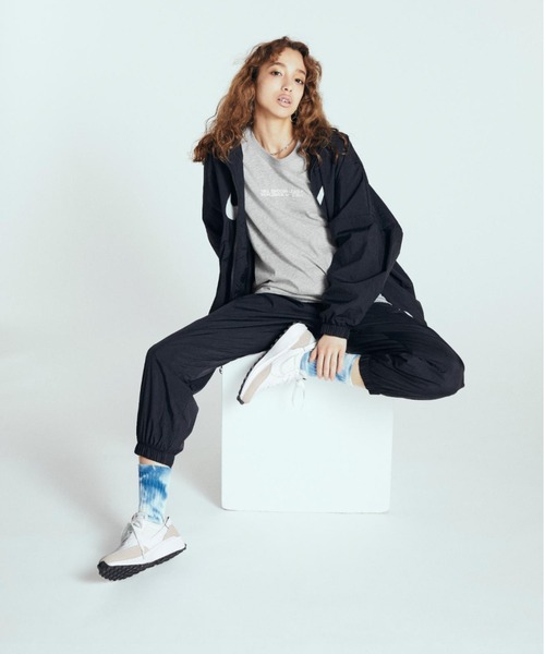 NIKE(ナイキ)の「ナイキ スポーツウェア エッセンシャル ウィメンズ ウーブン ジャケット / Nike Sportswear Essential Women's Woven Jacket(ブルゾン・レディース・ホワイト/ブラック・S/M/L/2XL/XL/XS)」の14枚目の写真