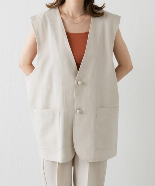 WHIMSIC（ウィムジック）の「【WHIMSIC】ノーカラーベスト（ベスト・レディース・ブラック/アイボリー・FREE）」の13枚目の写真