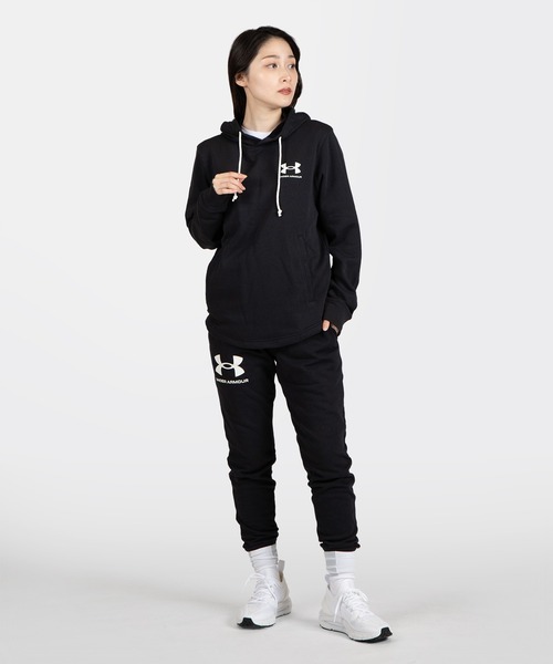 UNDER ARMOUR(アンダーアーマー)の「UAライバルテリー フーディー 〈レフトチェスト〉(トレーニング/メンズ)(スウェット・メンズ・ブラック/ライトグレー・S/M/3XL/XXL/L/XL)」の9枚目の写真