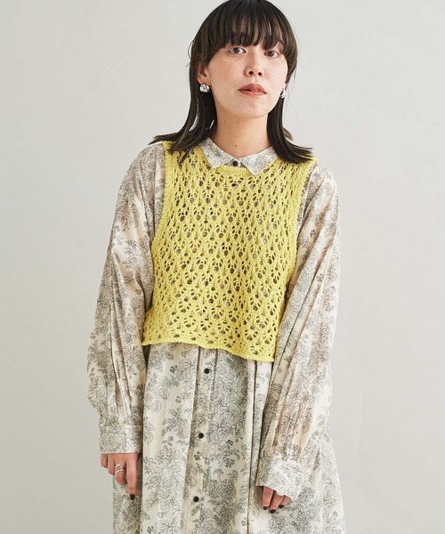 cardo fabrica（カルドファブリカ）の「リリヤーン透かし編みショート丈ベスト（ベスト・レディース・ホワイト/イエロー・FREE）」の2枚目の写真
