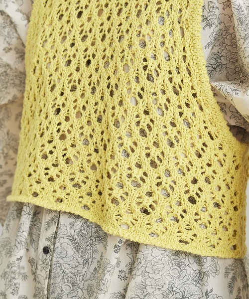 cardo fabrica（カルドファブリカ）の「リリヤーン透かし編みショート丈ベスト（ベスト・レディース・ホワイト/イエロー・FREE）」の15枚目の写真
