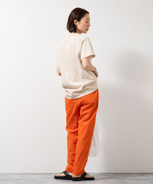 NOLLEY’S（ノーリーズ）の「【WEB限定サイズあり】ナイロン撥水タフタベイカーパンツ（その他パンツ・レディース・ブルー/ホワイト/ブラック/オレンジ/ライトグリーン・40/38/36）」の19枚目の写真