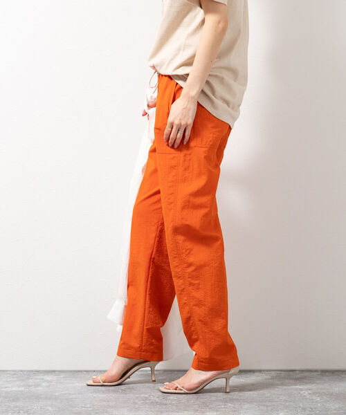 NOLLEY’S（ノーリーズ）の「【WEB限定サイズあり】ナイロン撥水タフタベイカーパンツ（その他パンツ・レディース・ブルー/ホワイト/ブラック/オレンジ/ライトグリーン・40/38/36）」の21枚目の写真