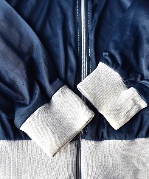 VINTAGE(ヴィンテージ)の「【ヴィンテージ古着】90's COURT CASUALS トラックジャケット USA製(ジャージ・メンズ・ネイビー・LARGE)」の4枚目の写真