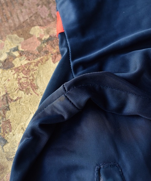 VINTAGE(ヴィンテージ)の「【ヴィンテージ古着】90's COURT CASUALS トラックジャケット USA製(ジャージ・メンズ・ネイビー・LARGE)」の10枚目の写真