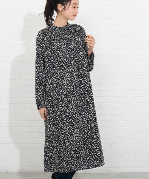 SHOO・LA・RUE（シューラルー）の「◆花柄ロングワンピース（ワンピース・レディース・ホワイト系その他6/ブラック系6/ブルー系5・00）」の3枚目の写真