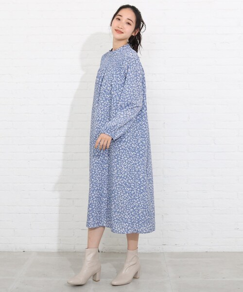 SHOO・LA・RUE（シューラルー）の「◆花柄ロングワンピース（ワンピース・レディース・ホワイト系その他6/ブラック系6/ブルー系5・00）」の15枚目の写真