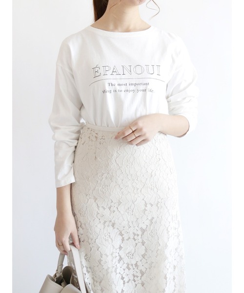 Te chichi(テチチ)の「ロゴプリントTシャツ(Tシャツ/カットソー・レディース・オフホワイト/ネイビー/ベージュ・フリ-)」の2枚目の写真