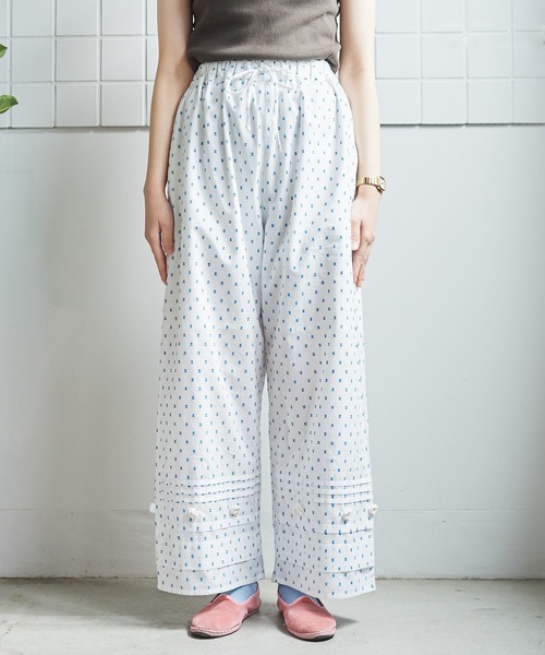 bulle de savon(ビュルデサボン)の「●dotジャガード お花付きタックパンツ(その他パンツ・レディース・ブラック/ホワイト・FREE)」の17枚目の写真