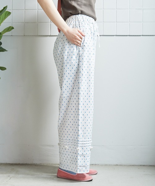 bulle de savon(ビュルデサボン)の「●dotジャガード お花付きタックパンツ(その他パンツ・レディース・ブラック/ホワイト・FREE)」の18枚目の写真