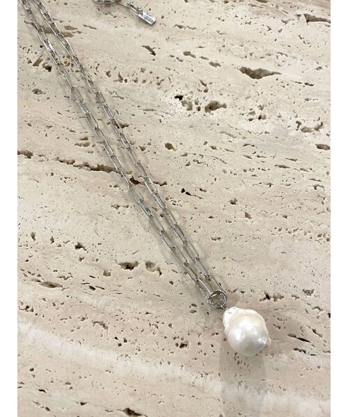 Ungrid（アングリッド）の「淡水パールロングネックレス（ネックレス・レディース・その他1・FREE）」の2枚目の写真