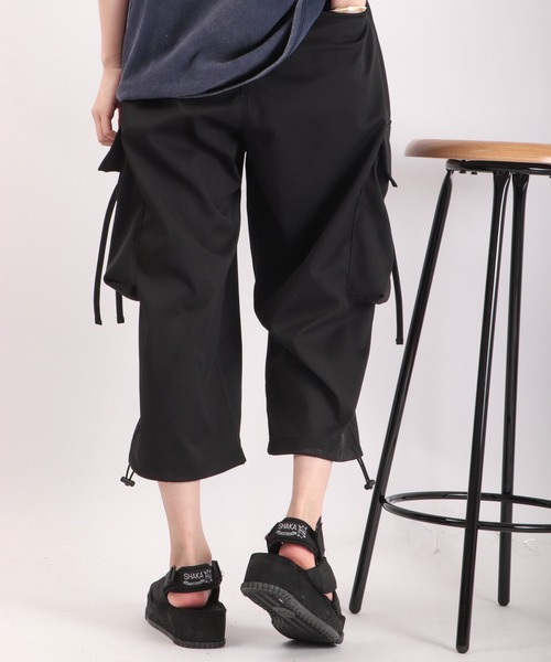 SUGGESTION（サジェッション）の「SUGGESTION ワイドカーゴクロップドパンツ（カーゴパンツ・メンズ・グレイッシュベージュ/ブラック/ホワイト・M/L）」の18枚目の写真