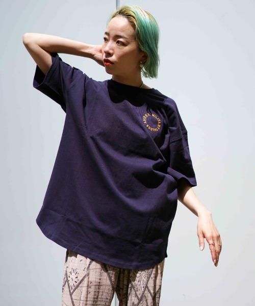 AVIREX(アヴィレックス)の「【WEB&DEPOT限定】PENNANT PRINT TUNIC ONEPIECE/ ペナントプリントチュニックワンピース(チュニック・レディース・ネイビー/グリーン/アイボリー・FREE)」の8枚目の写真