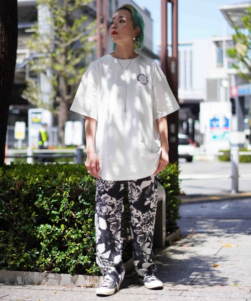 AVIREX(アヴィレックス)の「【WEB&DEPOT限定】PENNANT PRINT TUNIC ONEPIECE/ ペナントプリントチュニックワンピース(チュニック・レディース・ネイビー/グリーン/アイボリー・FREE)」の13枚目の写真