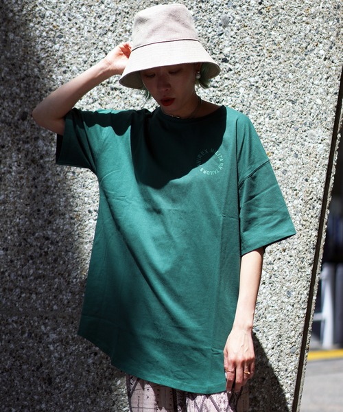 AVIREX(アヴィレックス)の「【WEB&DEPOT限定】PENNANT PRINT TUNIC ONEPIECE/ ペナントプリントチュニックワンピース(チュニック・レディース・ネイビー/グリーン/アイボリー・FREE)」の5枚目の写真