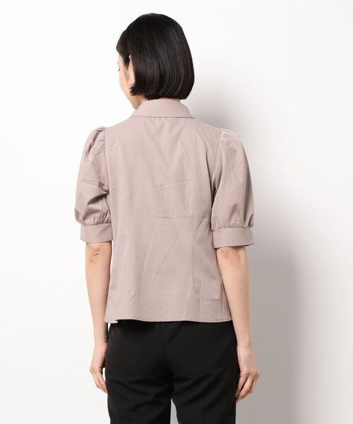 ADIRA（アディラ）の「アソートボタンブラウス（シャツ/ブラウス・レディース・ホワイト/ピンクベージュ・MEDIUM）」の22枚目の写真